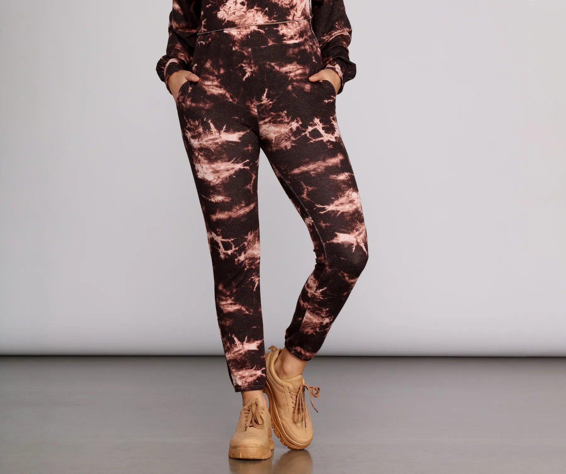 Deal Mania Trendsetter Bleach Dyed Joggers