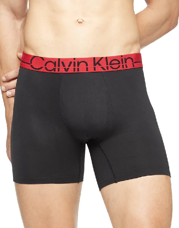 Weekend Bargains Galore Calvin Klein Techno Minimal Boxer Brief NB3032