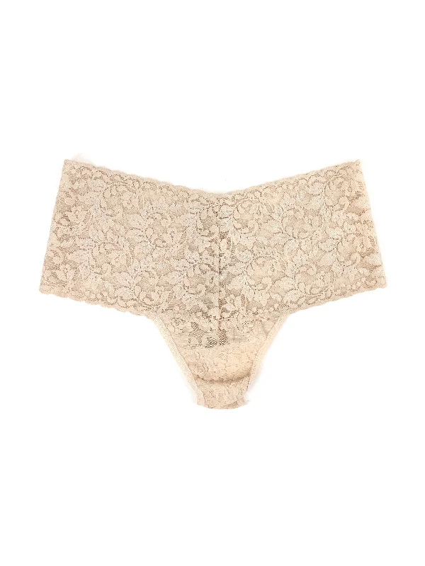 Weekend Specials to Enjoy Retro Lace Thong Chai
