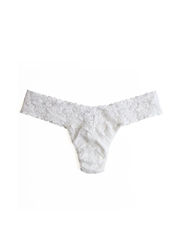 Weekend Bargains to Grab Signature Lace Low Rise Thong Marshmallow