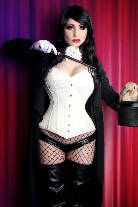Weekend Bargains to Indulge In Zatanna, The Magician in Ivory