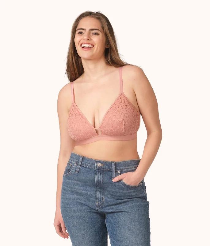 Weekend Offers That Please The Floral Lace Busty Bralette: Shell Pink