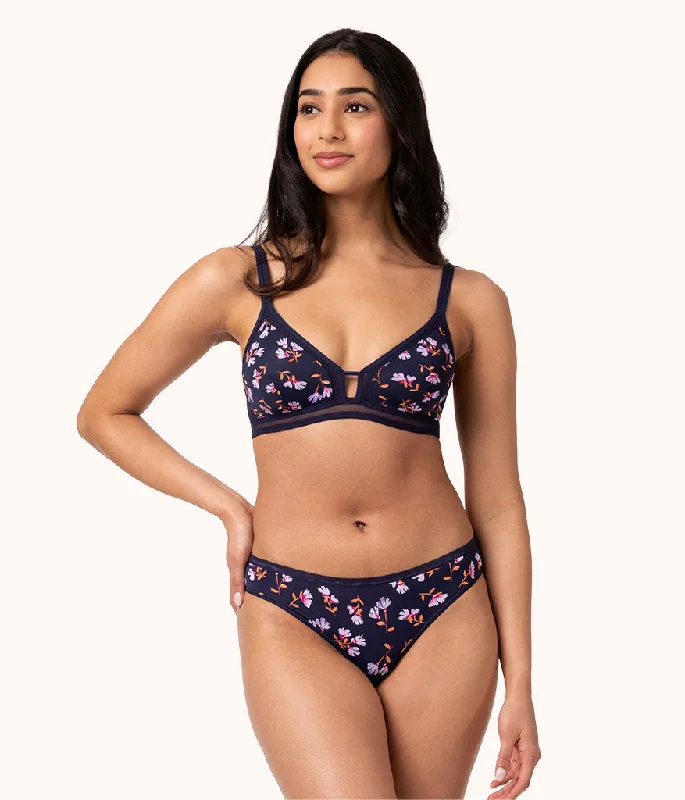 Super Deal The Mesh Trim Bralette: Navy Daisy